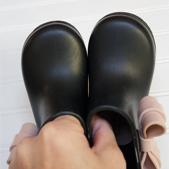 Mini Melissa Toddler Black Bow Rain Boots - Picture 7 of 11